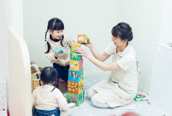 助産師による託児
